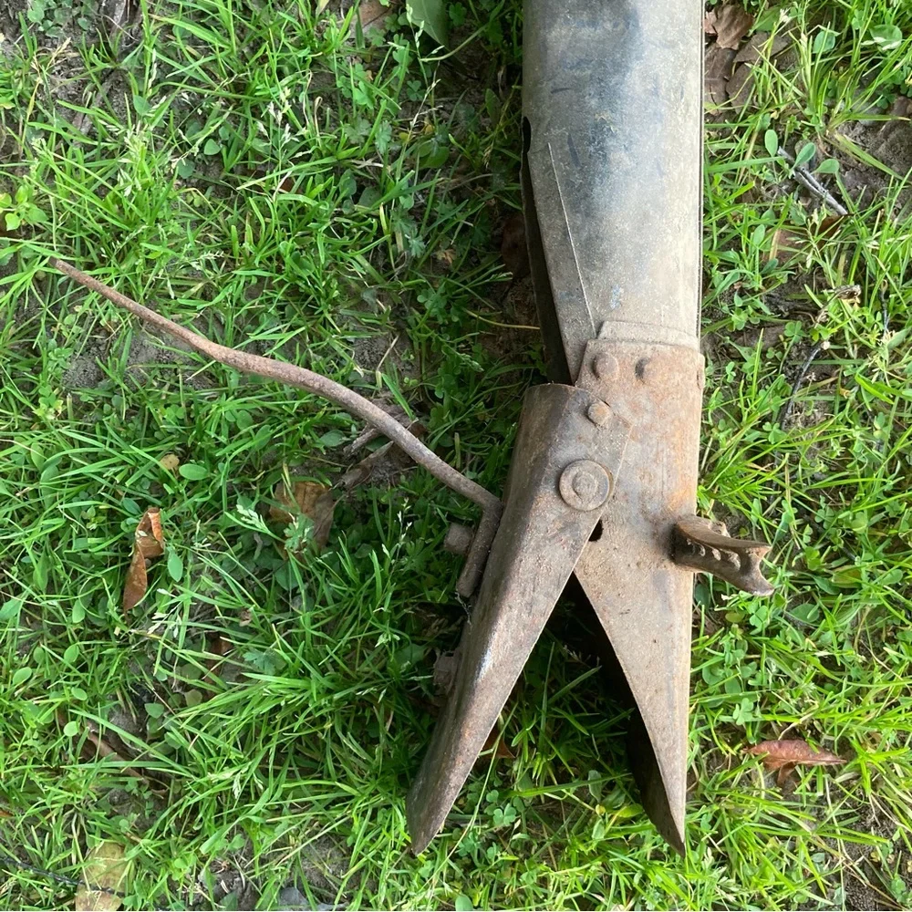 Antique Cultivator Garden Tool Seed Planter 33” Long Wood Handle - Picture 10 of 15